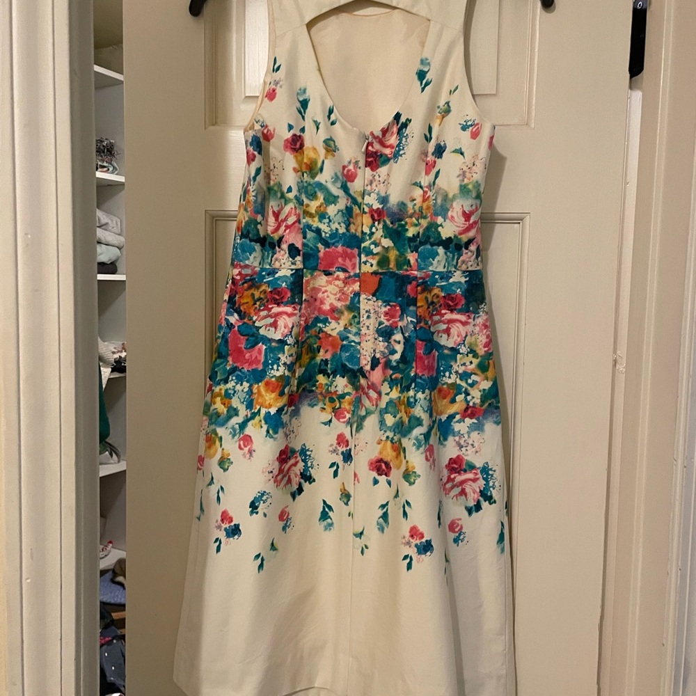 Beautiful dress perfect for bridal shower date night